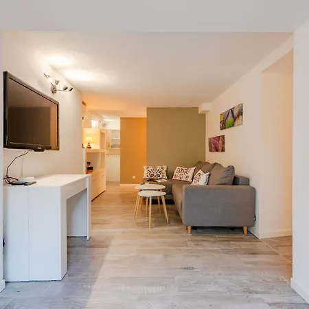 Apartment Terre De Sienne By Interhome
